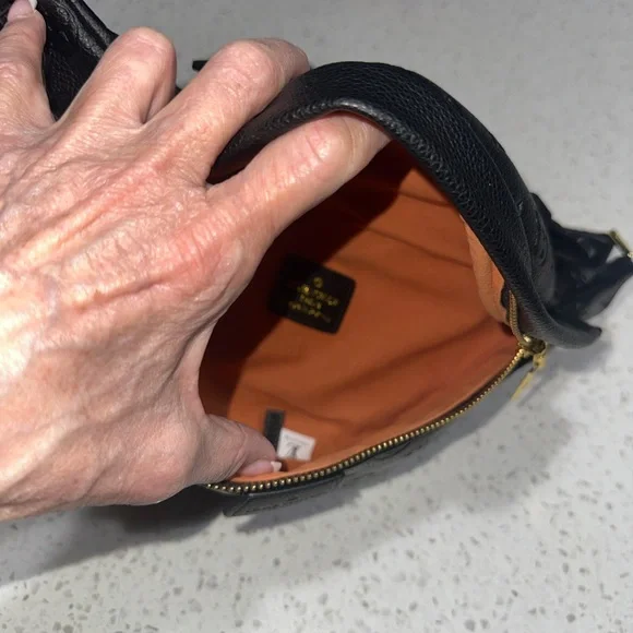 Fashion Bum Bag - Picture 5 of 6